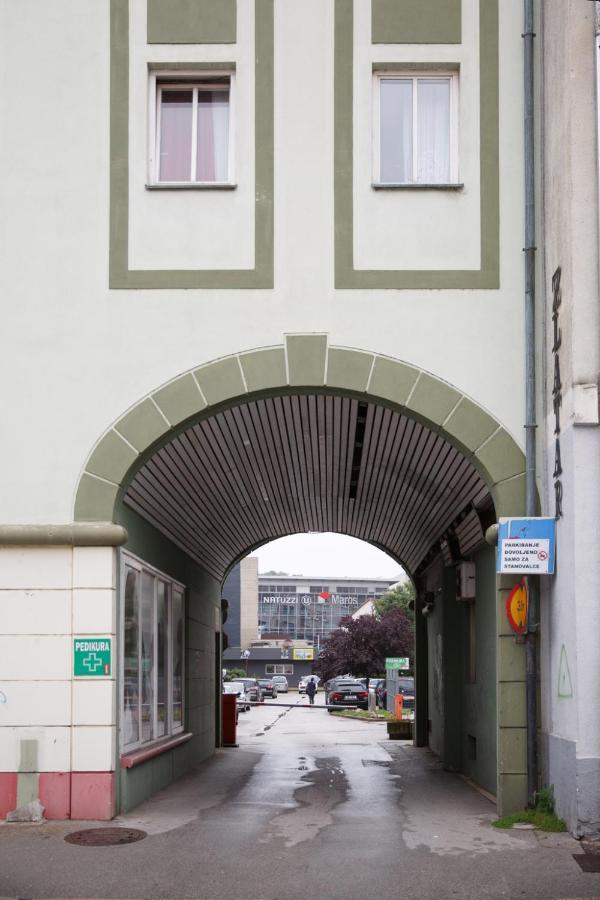 Apartment Nobl Plac Целие Екстериор снимка