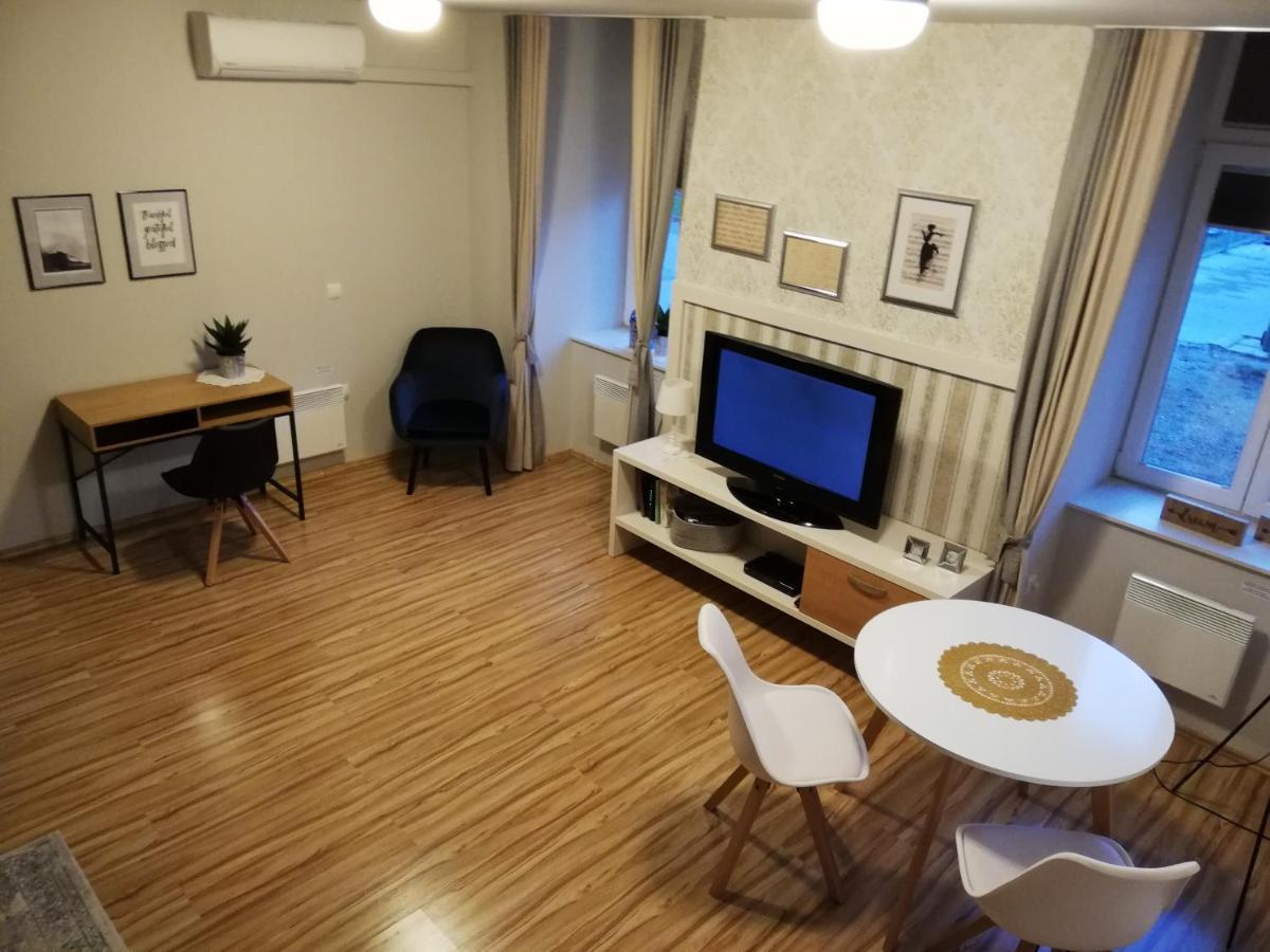 Apartment Nobl Plac Целие Екстериор снимка
